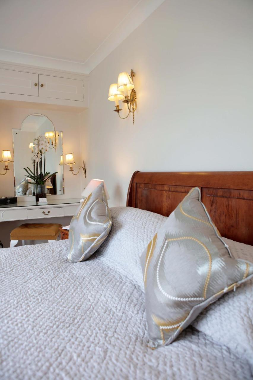 The French Horn Hotell Reading Exteriör bild